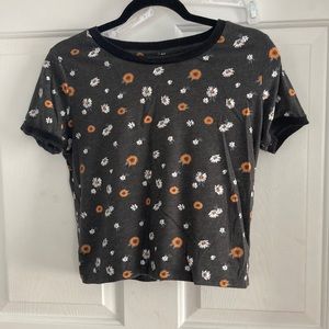 Black tee with sunflower and daisies